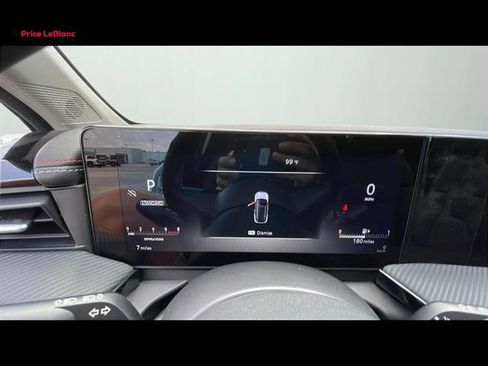 New 2025 Nissan Kicks SR w/ Illumination Package FWD image 23