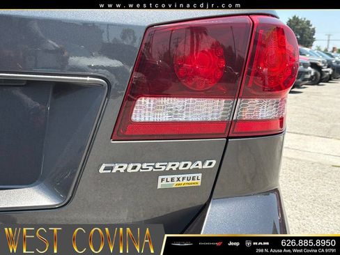 Used 2019 Dodge Journey Crossroad FWD image 15