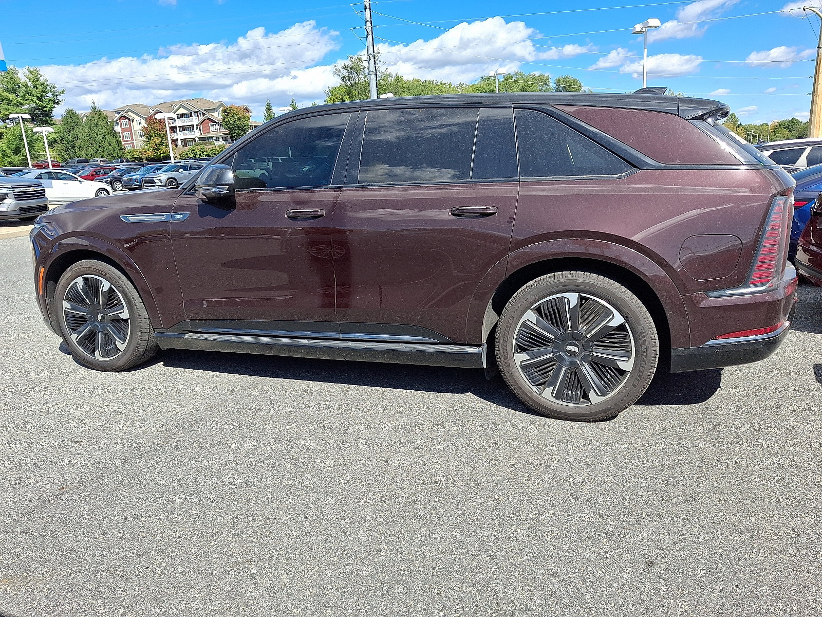 Used 2025 Cadillac Escalade IQ Sport 2 AWD/4WD image 4