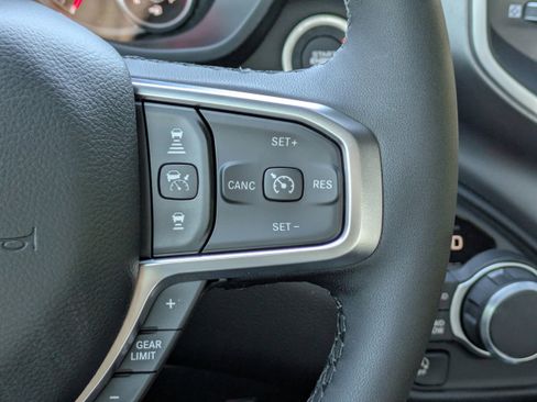 New 2026 RAM 1500 4x4 Crew Cab image 28