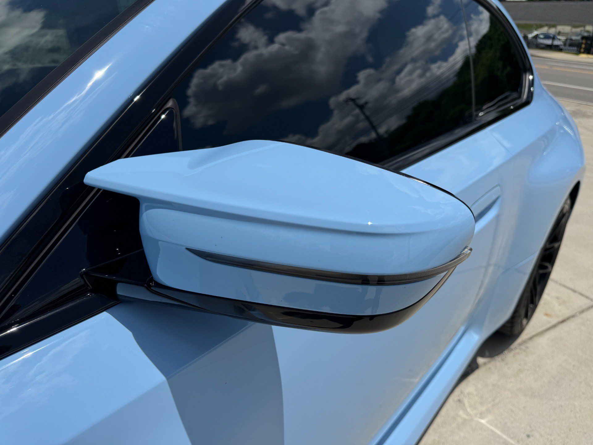 Used 2023 BMW M2 w/ Lighting Package RWD image 43