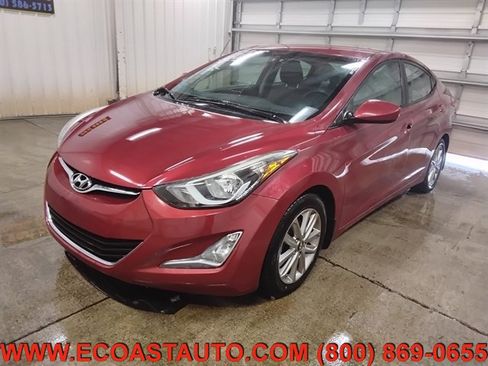 Used 2015 Hyundai Elantra SE w/ Option Group 02 image 4