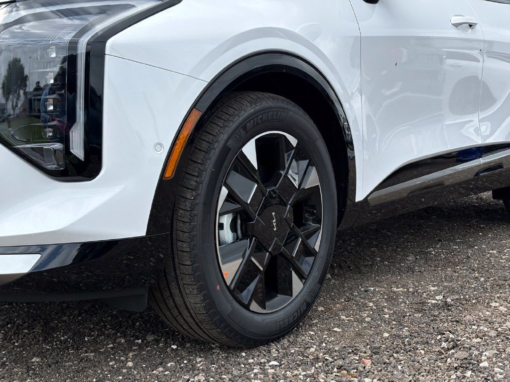 New 2026 Kia Sportage SX FWD image 9