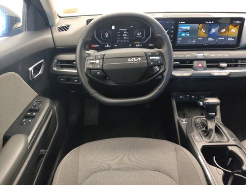Used 2025 Kia K4 EX FWD image 22