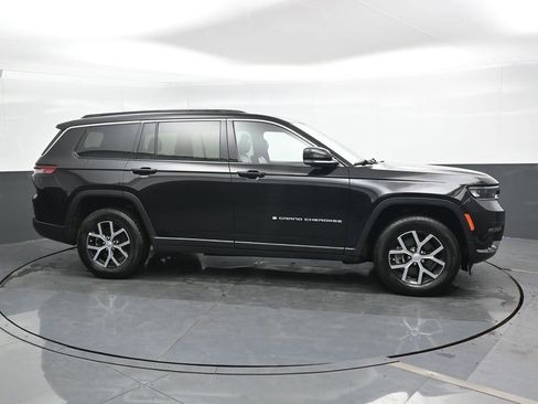 Used 2024 Jeep Grand Cherokee L Limited w/ Luxury Tech Group II image 5