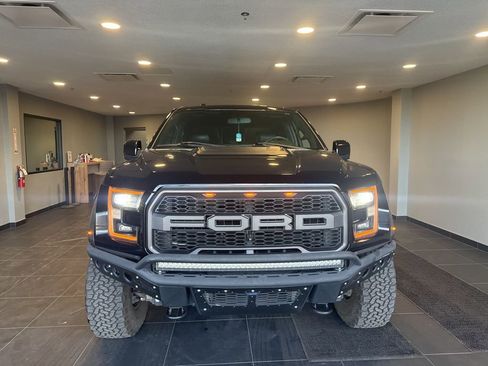 Used 2017 Ford F150 Raptor w/ Equipment Group 802A Luxury image 3