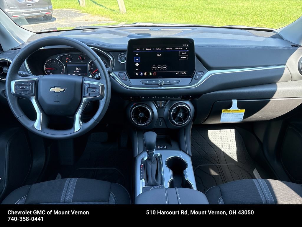 New 2026 Chevrolet Blazer LT w/ Convenience Package AWD/4WD image 16
