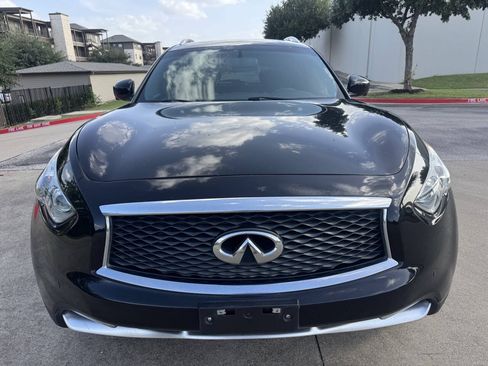 Used 2017 INFINITI QX70 2WD w/ Limited Package image 2