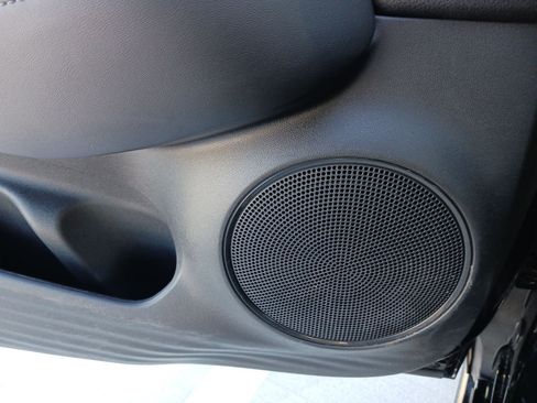 Certified 2025 Honda HR-V EX-L image 14