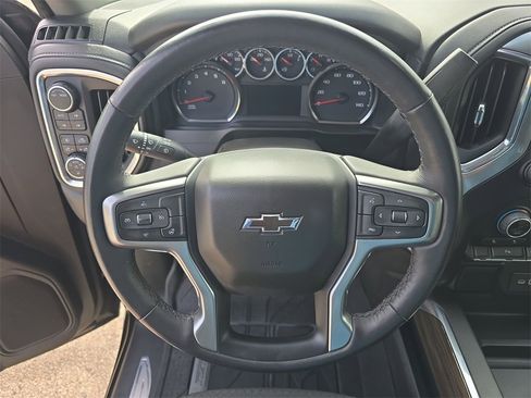 Used 2022 Chevrolet Silverado 1500 RST image 11