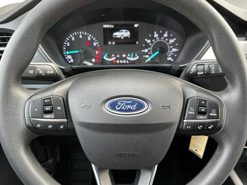 Used 2022 Ford Escape S image 19