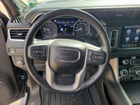 Used 2021 GMC Yukon Denali w/ Denali Premium Package image 15