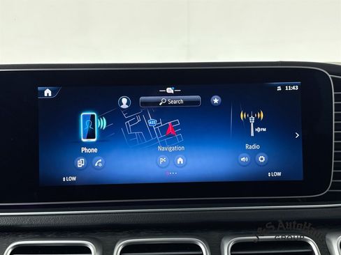 Used 2025 Mercedes-Benz GLS 450 4MATIC image 18