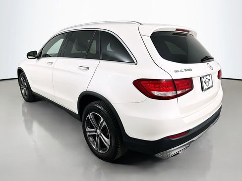 Used 2017 Mercedes-Benz GLC 300 4MATIC w/ Premium 1 Package image 7