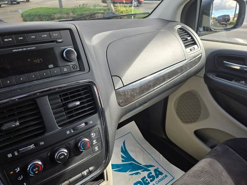 Used 2014 Dodge Grand Caravan American Value Package image 24