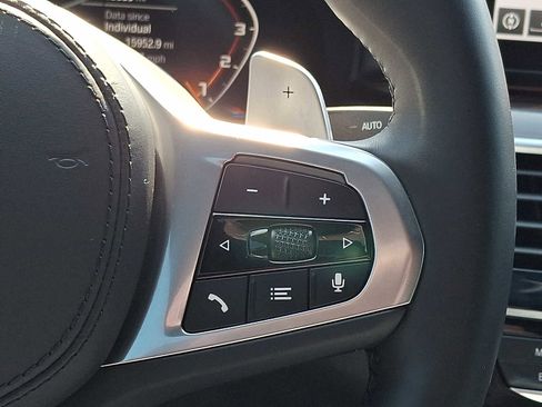 Used 2023 BMW M550i xDrive w/ Executive Package image 23