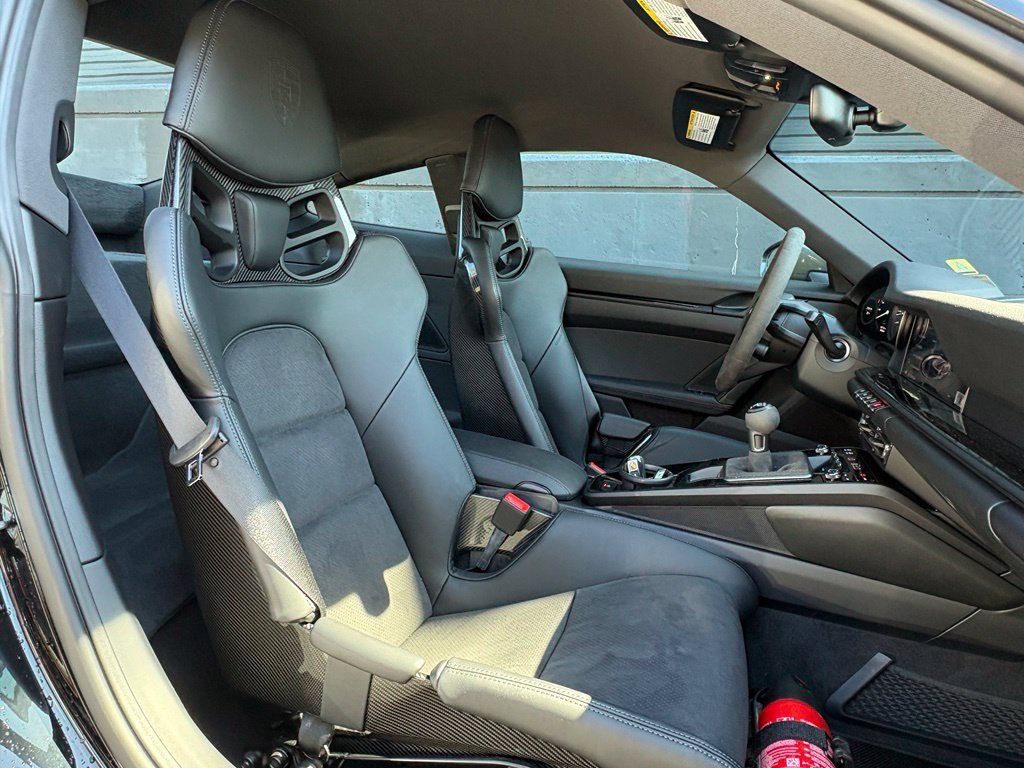 Certified 2024 Porsche 911 Carrera T RWD image 18