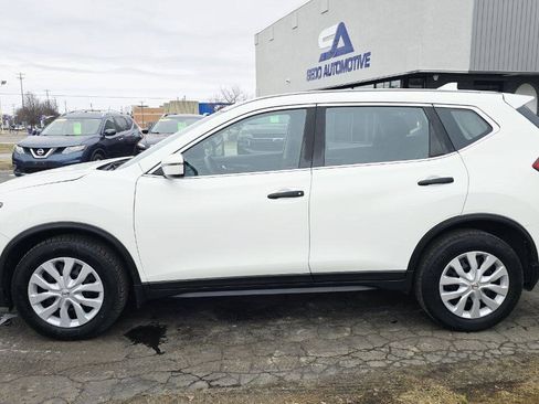 Used 2017 Nissan Rogue S FWD image 3