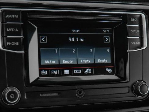 Used 2016 Volkswagen Beetle 1.8T image 21