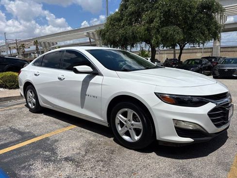 Used 2021 Chevrolet Malibu LS w/ Driver Confidence Package FWD image 6