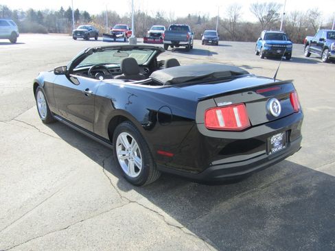 Used 2010 Ford Mustang V6 image 8