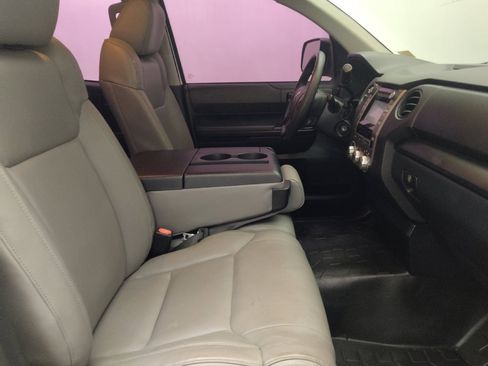 Used 2017 Toyota Tundra SR5 RWD image 21