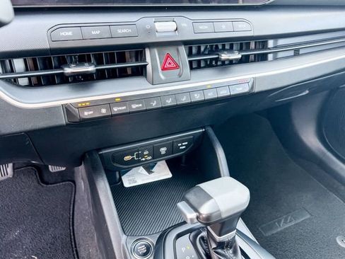 Certified 2025 Kia K4 LXS image 21