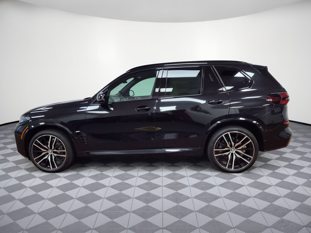Used 2026 BMW X5 xDrive40i w/ M Sport Package AWD/4WD image 2