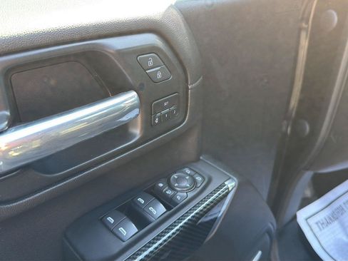 Used 2022 Chevrolet Silverado 2500 High Country w/ Z71 Off-Road Package AWD/4WD image 8