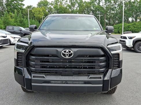 New 2025 Toyota Tundra SR w/ SR Tow Package AWD/4WD image 8