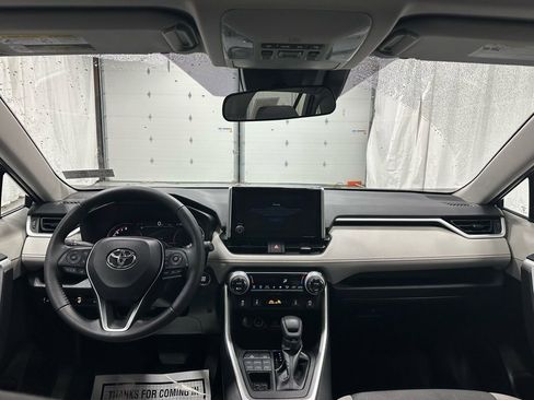 Used 2025 Toyota RAV4 XLE w/ Convenience Package image 42