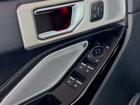 Used 2022 Ford Explorer ST w/ Equipment Group 401A image 18