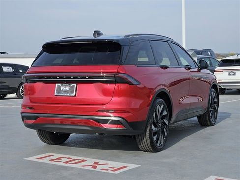 New 2026 Lincoln Nautilus Reserve w/ Jet Appearance Package image 7