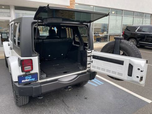 Used 2017 Jeep Wrangler Unlimited Sport image 16