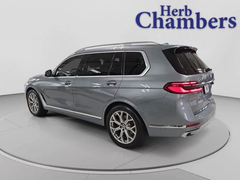 Used 2023 BMW X7 xDrive40i AWD/4WD image 3