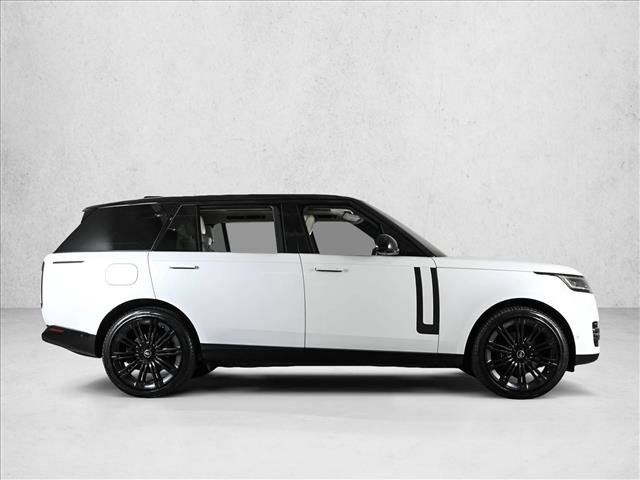 Used 2024 Land Rover Range Rover Long Wheelbase SE AWD/4WD image 4