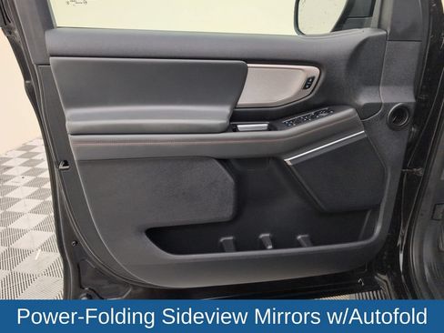 Used 2025 Ford Expedition Active AWD/4WD image 34