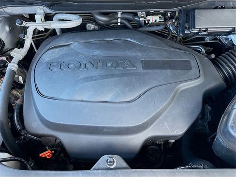 Used 2021 Honda Pilot EX image 32