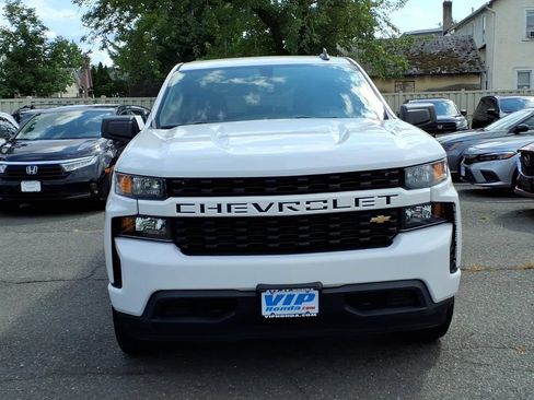 Used 2020 Chevrolet Silverado 1500 Custom w/ Custom Value Package AWD/4WD image 2