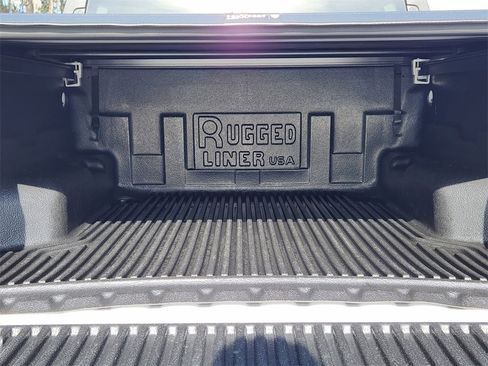 Used 2024 Ford Maverick XLT image 9