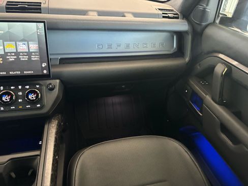 Used 2026 Land Rover Defender 110 AWD/4WD image 20