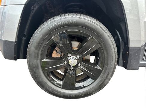 Used 2016 Jeep Patriot High Altitude image 18