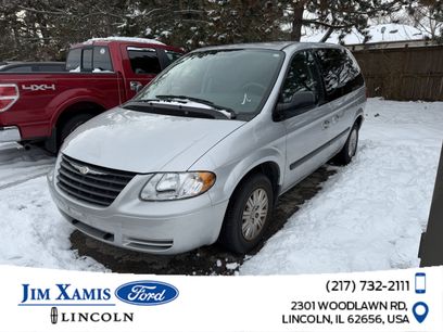 Used 2005 Chrysler Town & Country