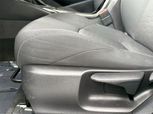 Used 2022 Toyota Corolla SE image 26