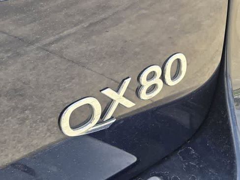Used 2015 INFINITI QX80 4WD w/ Deluxe Technology Package image 7