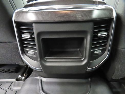 Used 2024 RAM 2500 Big Horn AWD/4WD image 14