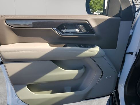 New 2026 GMC Yukon XL Elevation w/ LPO, Floor Liner Package image 26