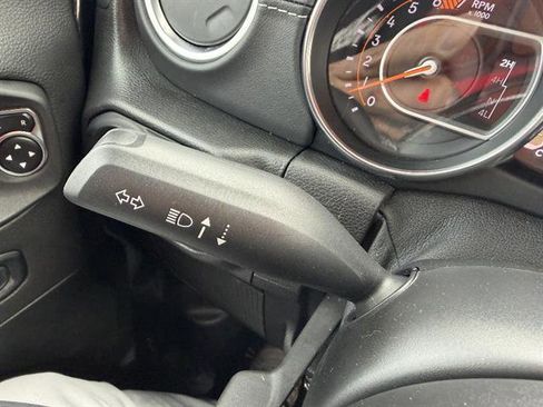 Used 2021 Jeep Wrangler Unlimited Sahara w/ Uconnect 4C Nav & Sound Group AWD/4WD image 33