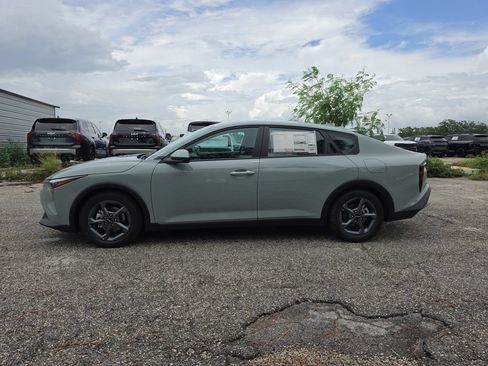 New 2026 Kia K4 FWD image 5