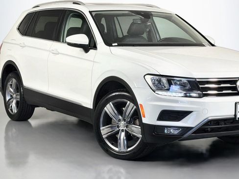 Used 2020 Volkswagen Tiguan SEL FWD image 15